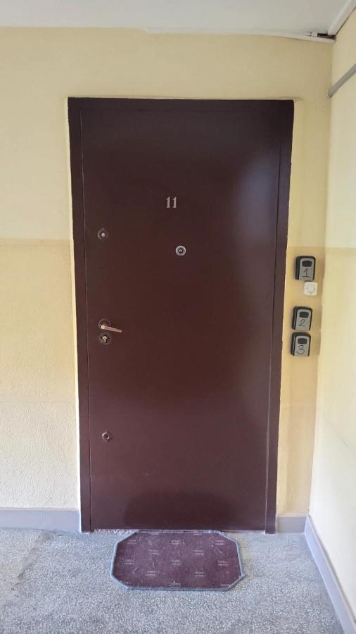 Lemuria Pokoje Wlk Niedzwiedzicy Hostel Легница Екстериор снимка