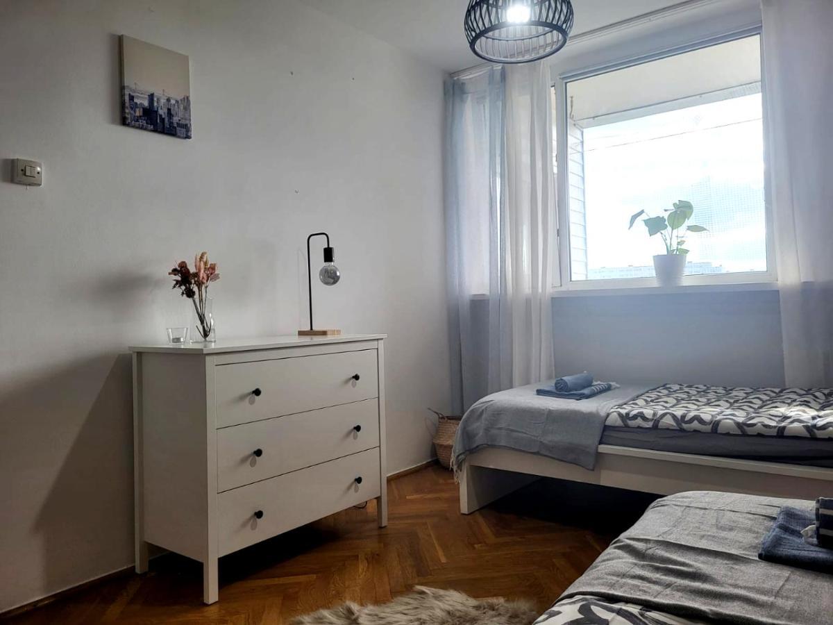 Lemuria Pokoje Wlk Niedzwiedzicy Hostel Легница Екстериор снимка